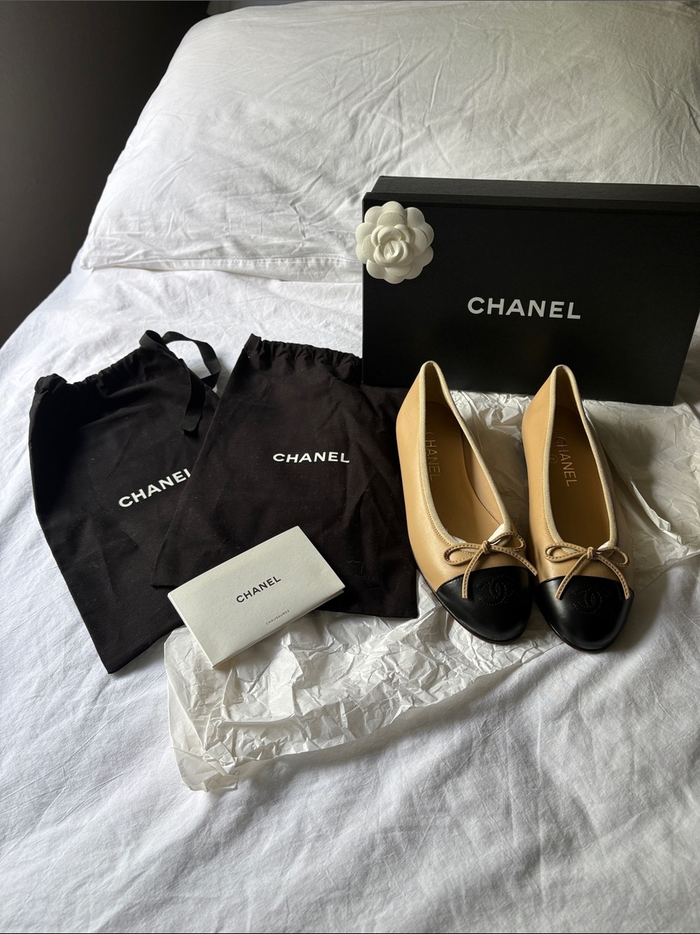 CHANEL Beige and Black Cap-Toe Leather Ballet Flats - Picture 5 of 5